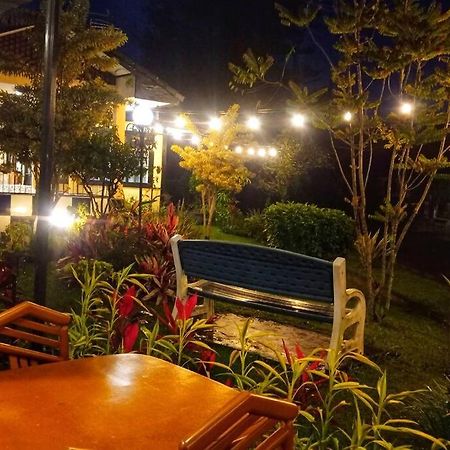 Designer Villa Tokyo Cianjur Luaran gambar