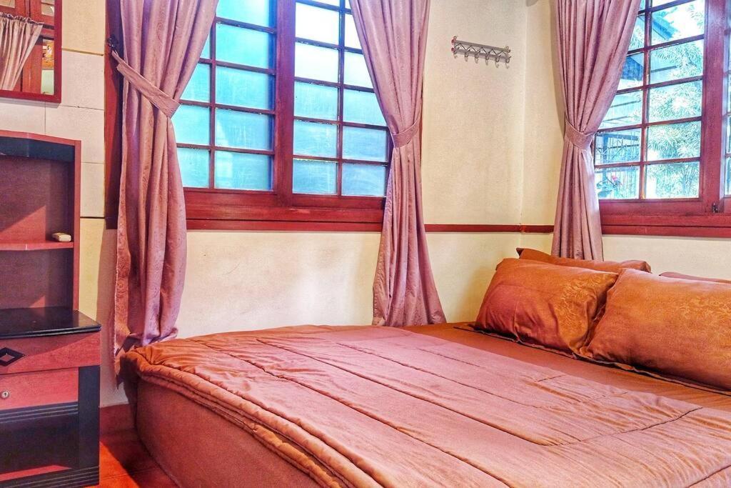 Designer Villa Tokyo Cianjur Luaran gambar