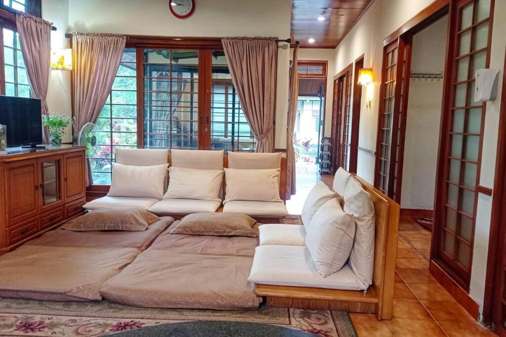 Designer Villa Tokyo Cianjur Luaran gambar